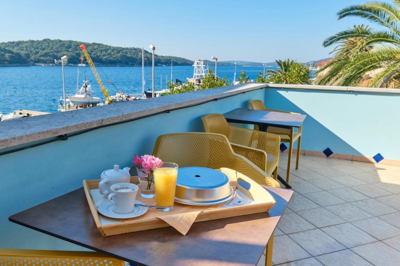 Mare Mare Suites Малий Лошинь Екстер'єр фото